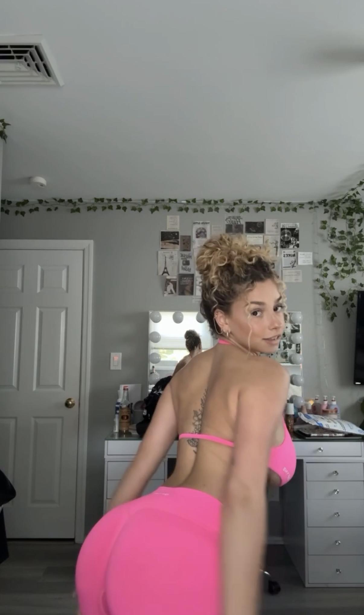 Kirapregiato Kirapregiato nude Instagram photo 106 — @kirapregiato leaked