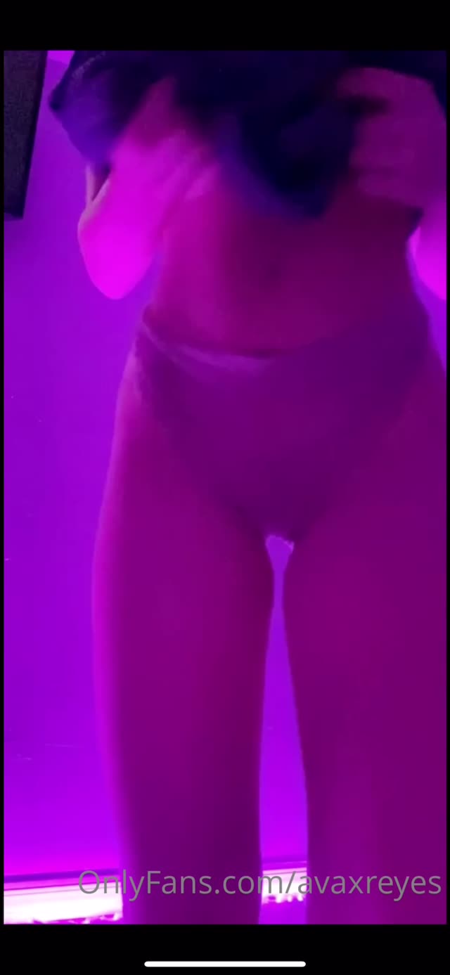 Avaxreyess Avaxreyess nude Instagram photo 26 — @avaxreyess leaked